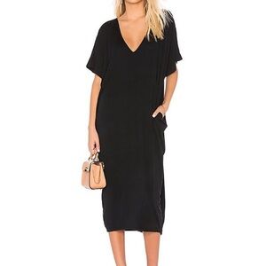 Sen Revolve Black Oversized Loose Fit V-Neck Midi Dress Short Sleeve Stretchy